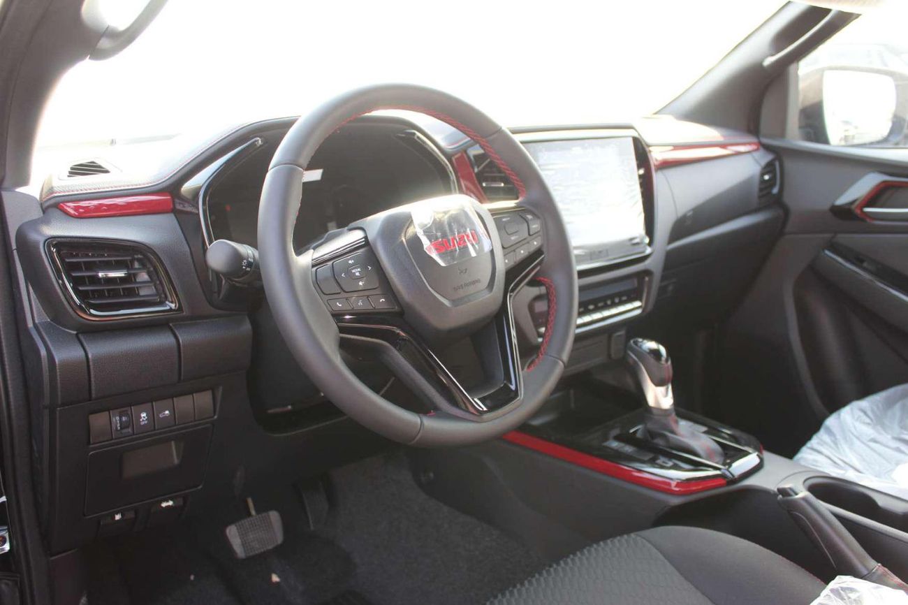 Isuzu DMax 3.0L Crew Cab 4WD LS (A/T) 3.0L DMax GT Crew Cab 4WD LS (A/T)