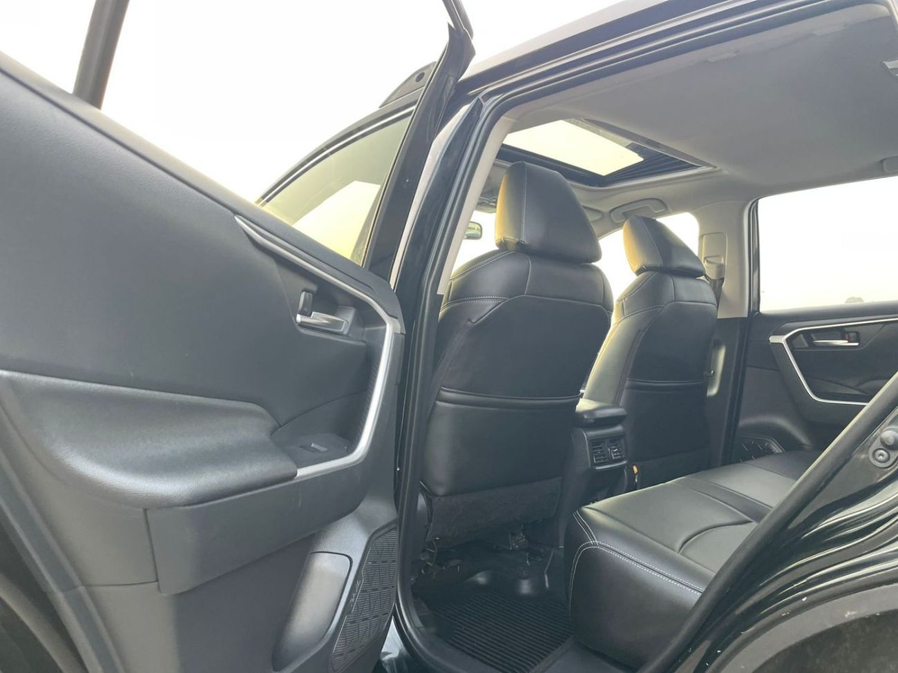 تويوتا راف ٤ 