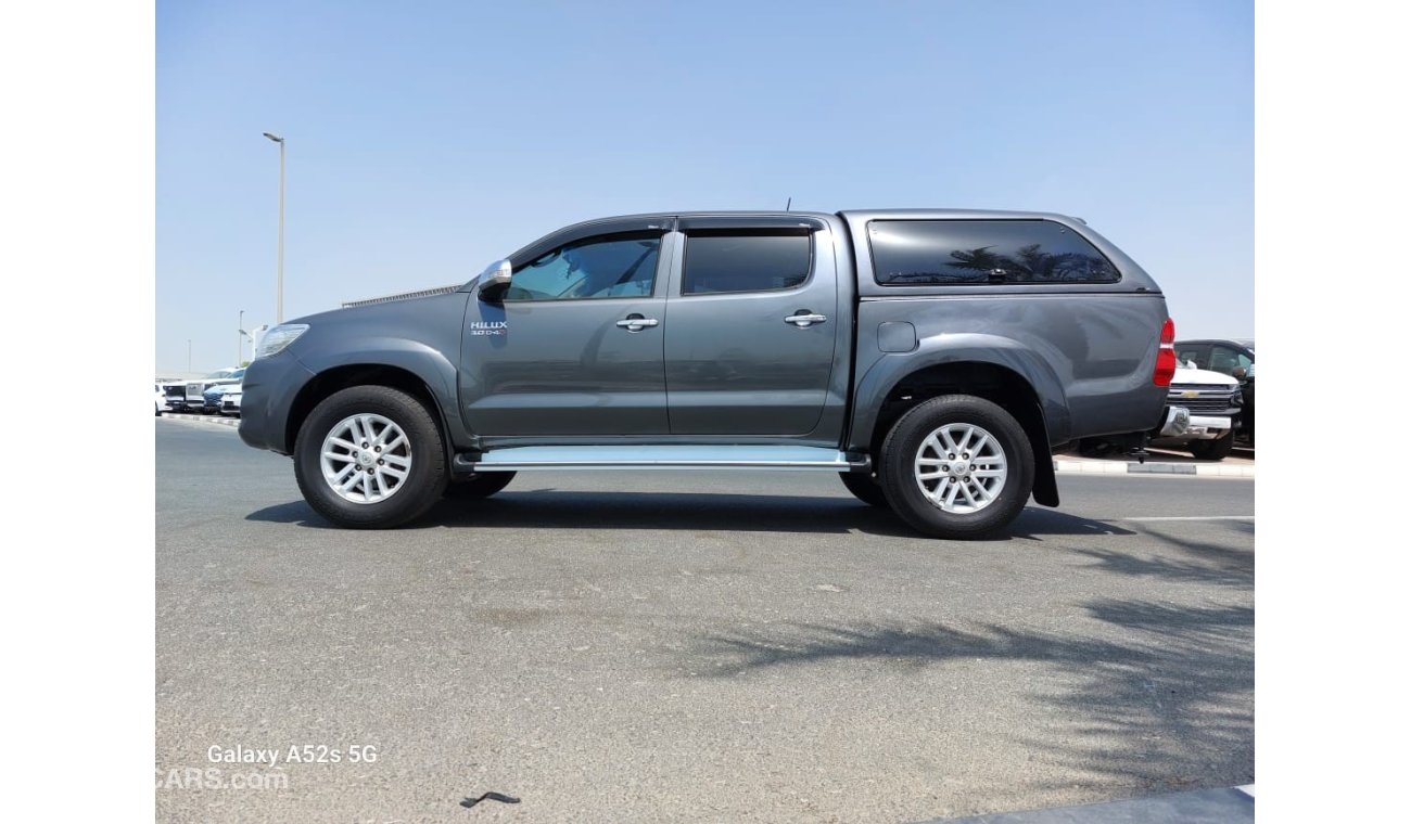 Toyota Hilux SR TOYOTA HILUX PIKUP 2013 MODEL AUTOMATIC RIGHT HAND DRIVE 3.0 CC DIESEL DIESEL COMMON RAIL INJECTI