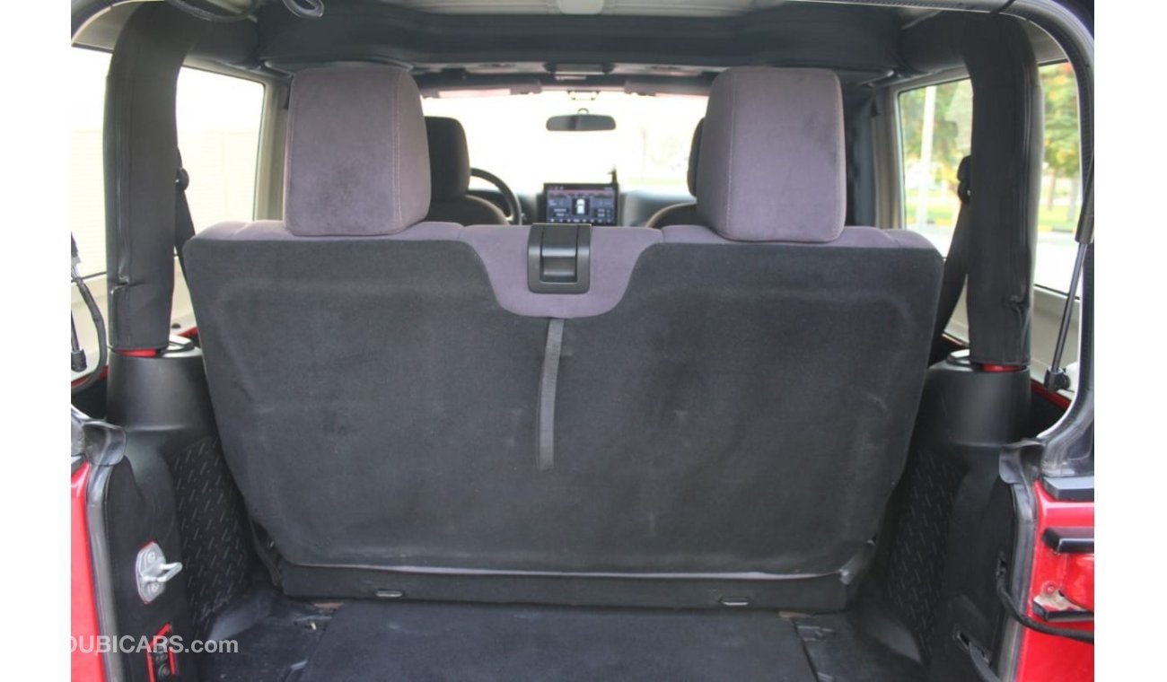 جيب رانجلر سبورت سبورت Jeep WRANGLER 2015 Price 58000 AED Traveld Distance 64000 mile Imported America Clean Ti