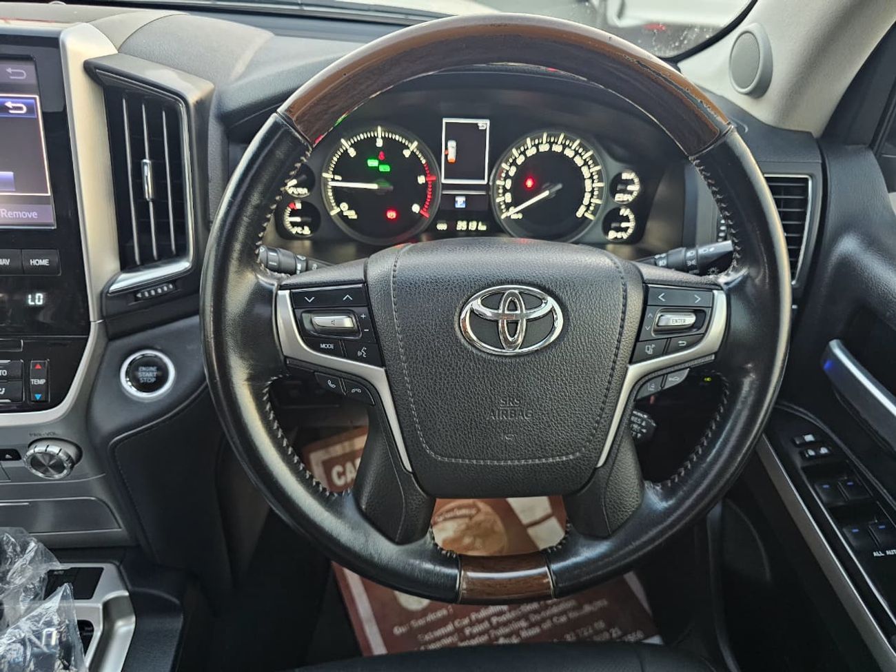 Toyota Land Cruiser 2019 TOYOTA LAND CRUISER V8 SAHARA