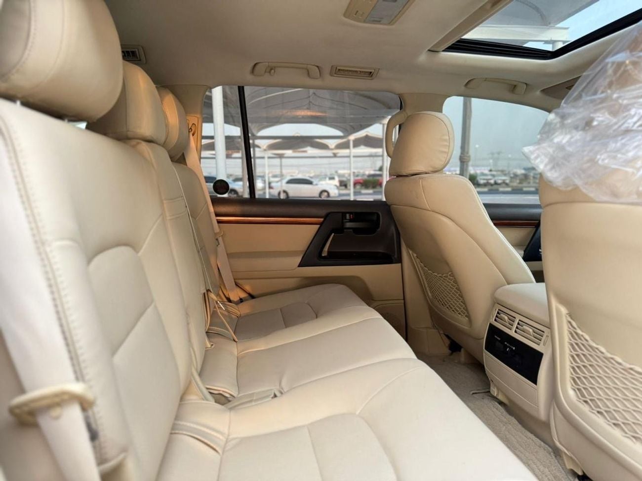 تويوتا لاند كروزر GXR 4.6L