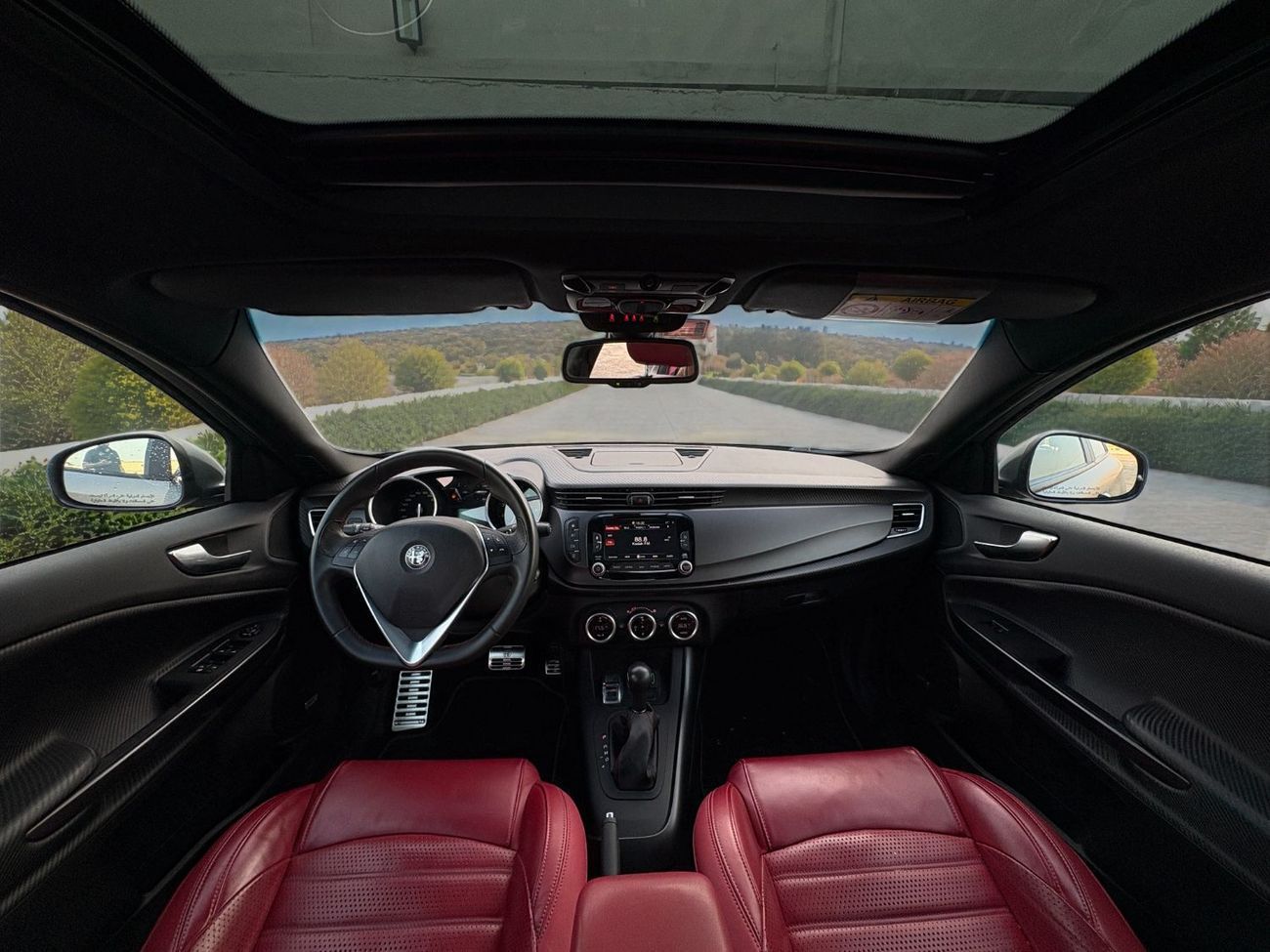 Alfa Romeo Giulietta Veloce A/T | 2018 | GCC SPECS | Full Service History | AED 600 per month