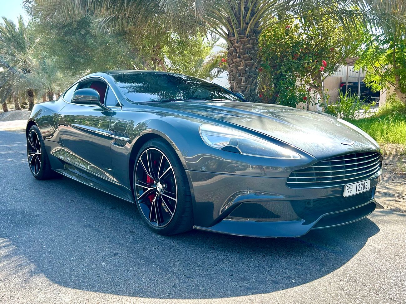 Aston Martin Vanquish