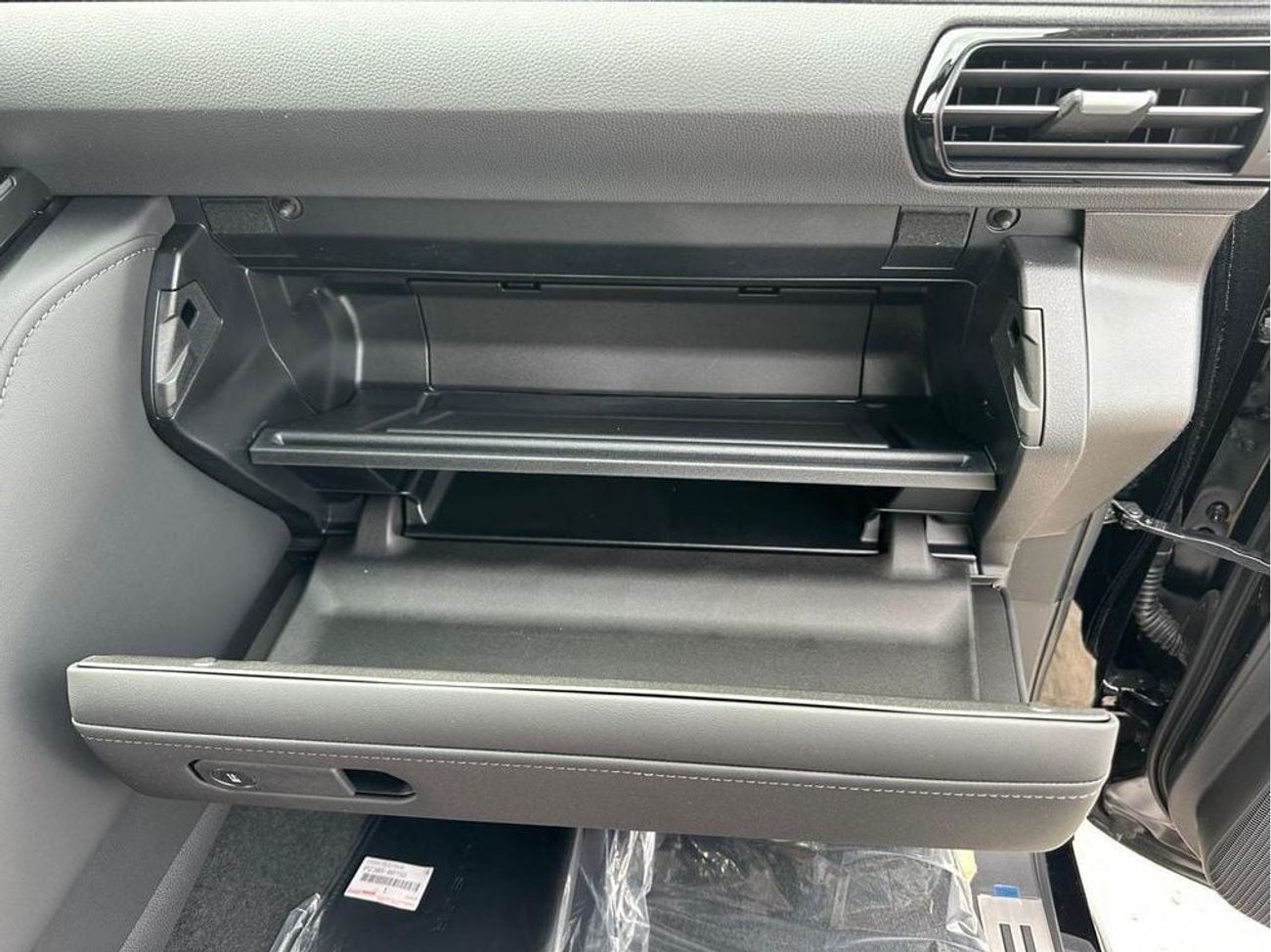 تويوتا لاند كروزر 2025 Toyota Land Cruiser VXR 3.3L Diesel with Radar