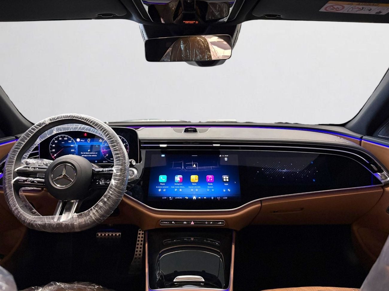 مرسيدس بنز E300 AMG AED 4,620 P.M | 0% DOWN PAYMENT | MERCEDES-BENZ E300 | 2.0L TURBO MILD HYBRID – 258 HP | 2024 | 