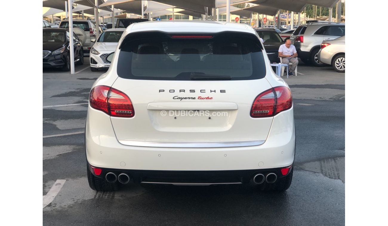 بورش كايان بورش كايين تيربو موديل 2011 خليجي فل مواصفات فتحه سقف وكراسي جلد ومثبت سرعه وتحكم كهربي كامل ونظام ص