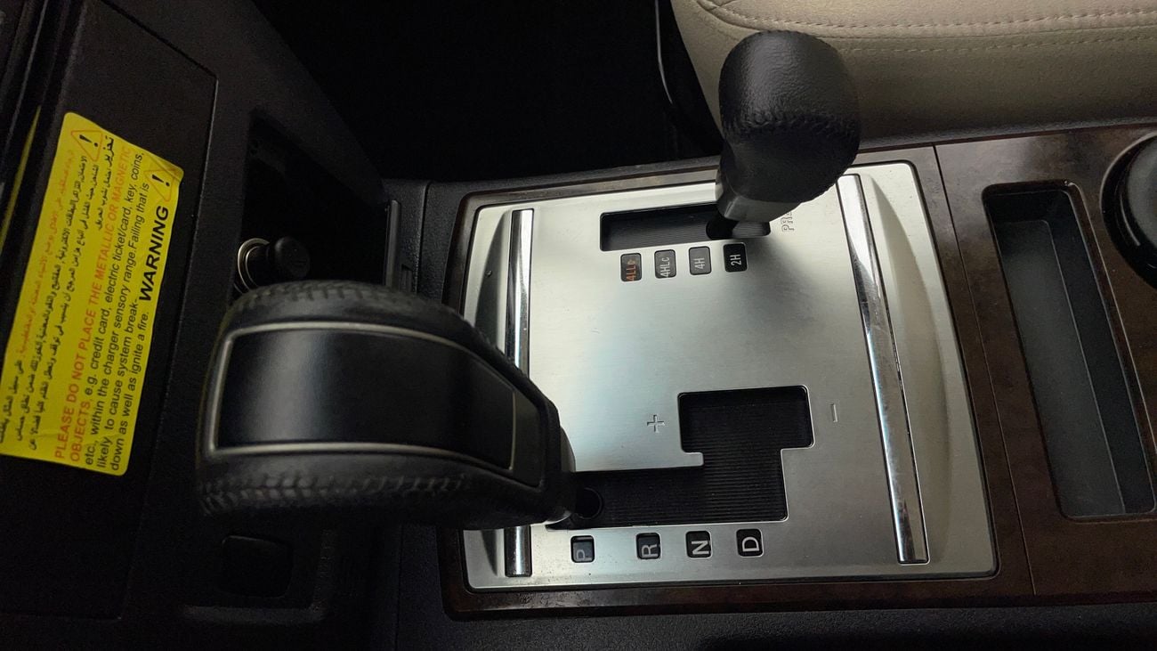 ميتسوبيشي باجيرو GLS MID 3 | بدون دفعة مقدمة | اختبار القيادة في المنزل