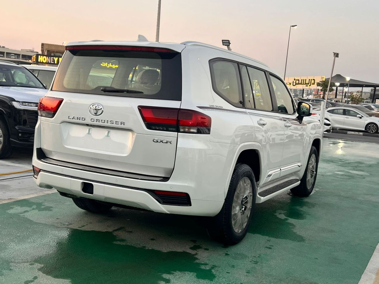 Toyota Land Cruiser GXR 4.0L