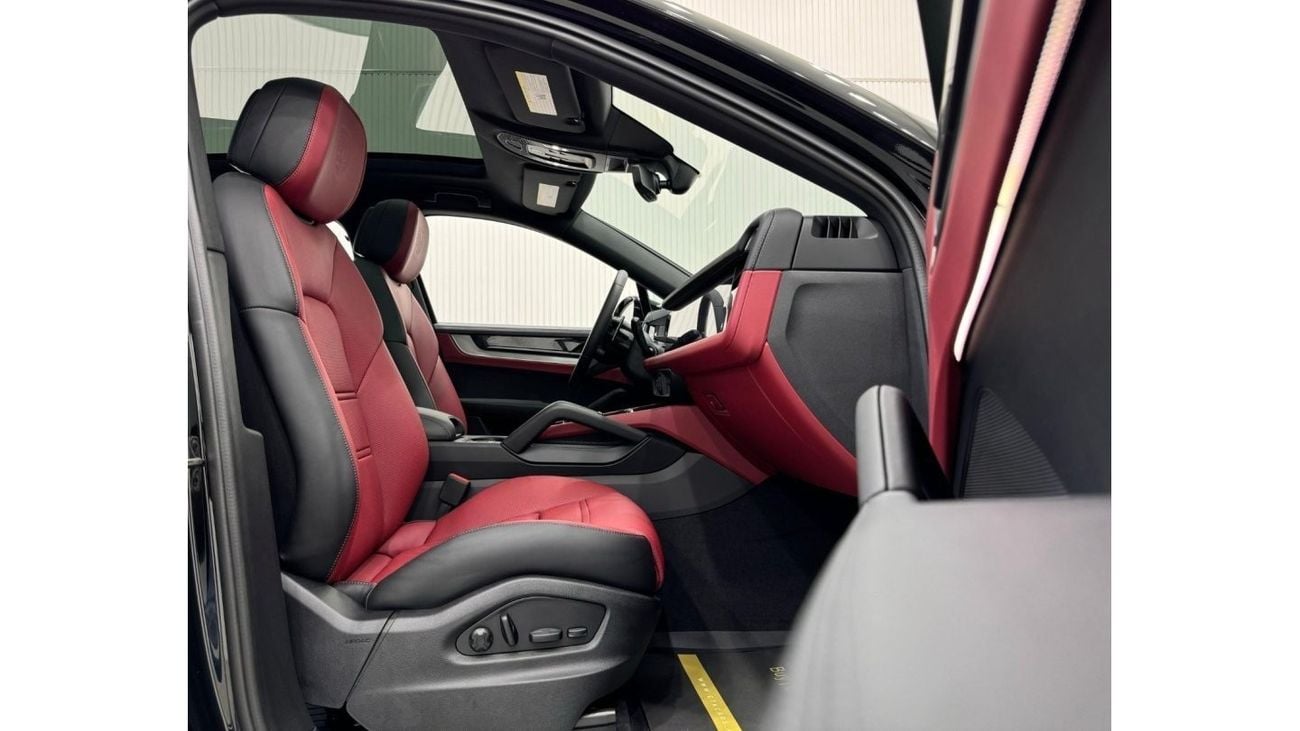 Porsche Cayenne 2024 Porsche Cayenne S, Brand New, 4 Years Porsche Agency Warranty