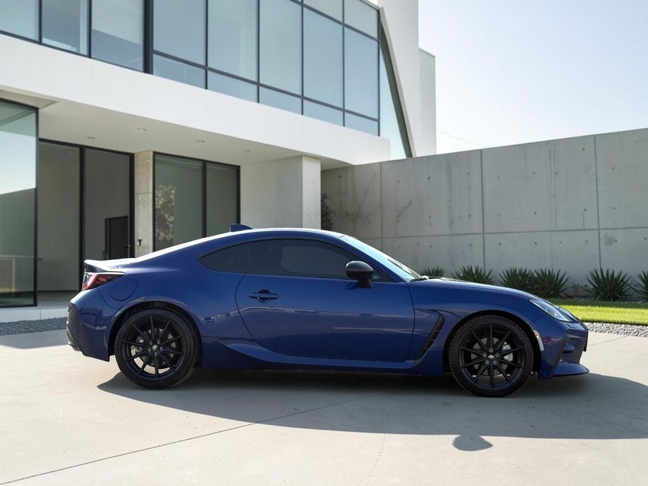 Toyota 86 GR 2.4L A/T AED 3,040 P.M | 0% DOWN PAYMENT | TOYOTA GR86 | 2.4L BOXER | 2025 | AGENCY WARRANTY | FU
