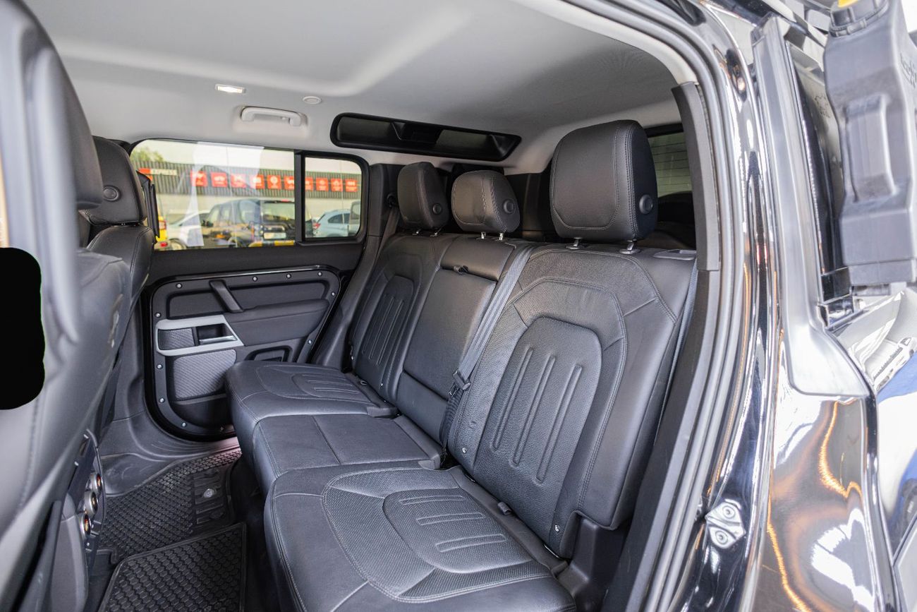 Land Rover Defender 110 S P300 2.0L