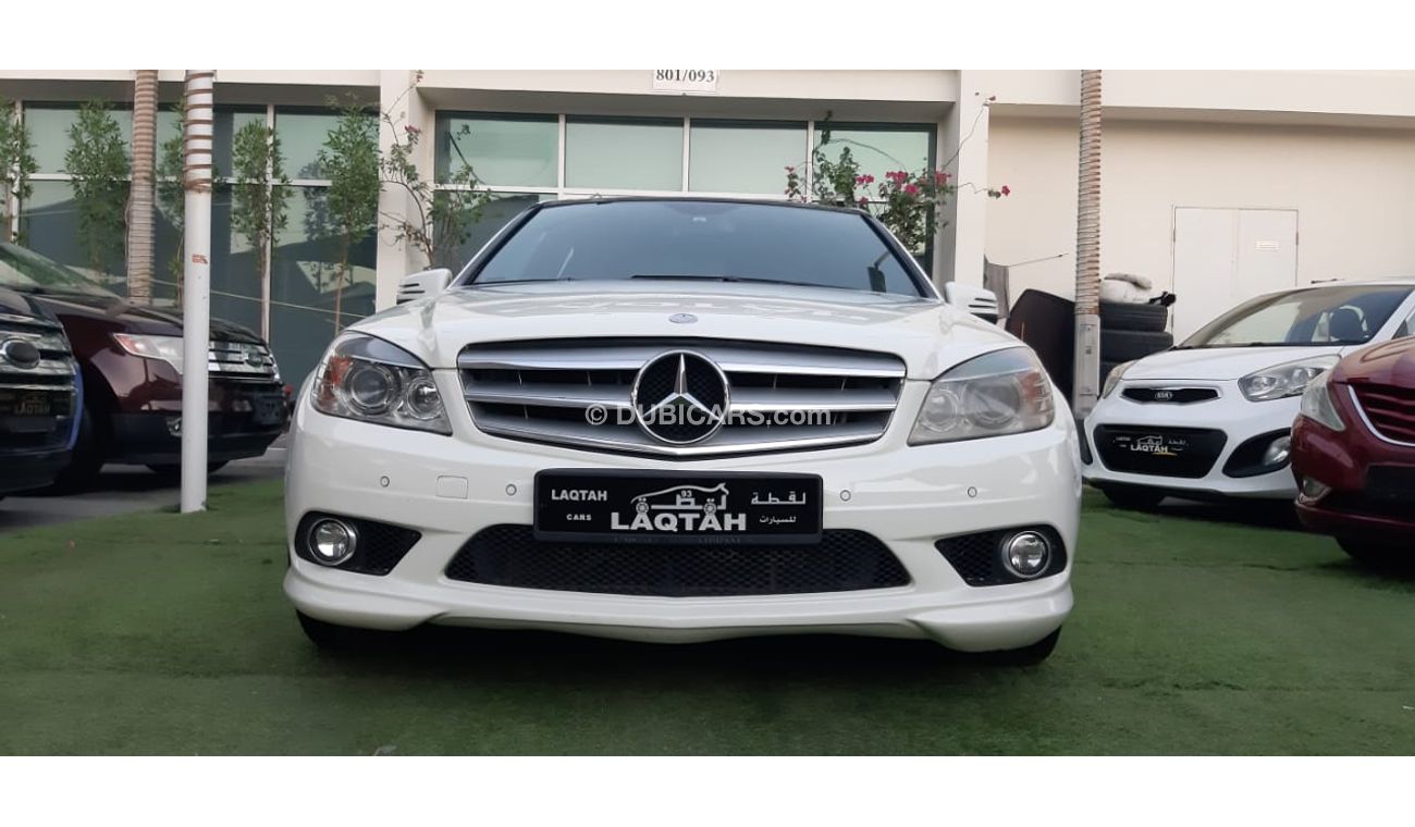 Mercedes Benz C350 Gulf panorama, full option, sensors, back wing, electric chair, white color wheels inside saffron, i