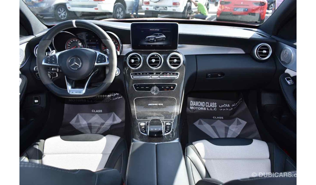 مرسيدس بنز C 63 AMG Gcc warranty