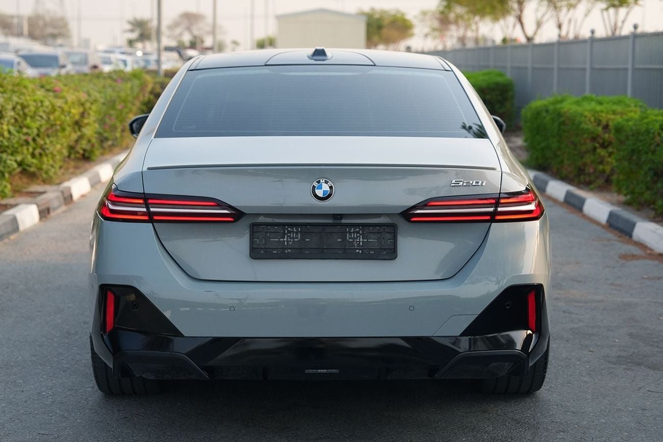 BMW 520i M SPORT BMW 520i M Sport – 2024 Model | GCC Specs | Nardo Grey