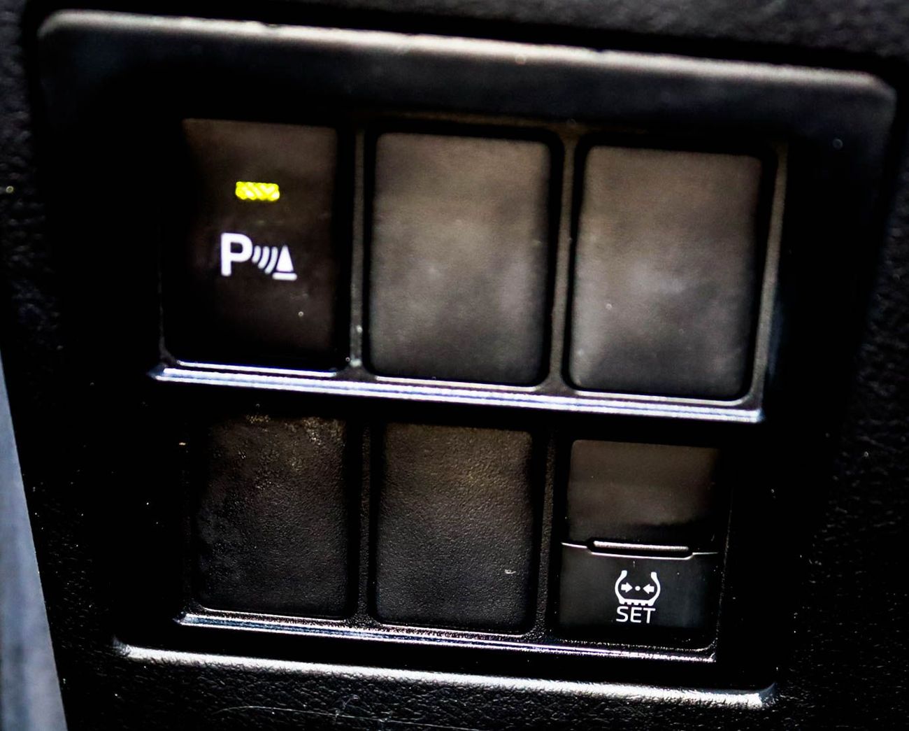 تويوتا فورتونر GXR 4.0L (278 HP) Toyota Fortuner 4.0L V6  2022 GCC 4WD Original Paint & Accident Free  excellent co