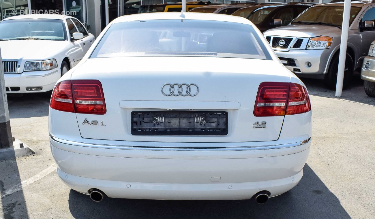 Audi A8 4.2L Quattro