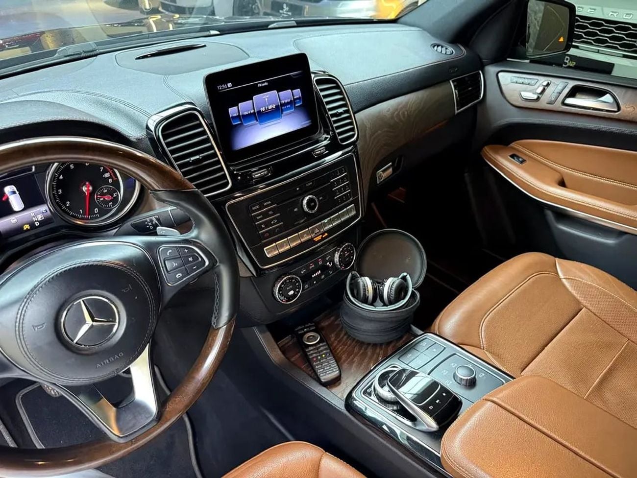 Mercedes-Benz GLS 500 1,914 P.MP | GLS 500 | 4.7L V8 | , GCC Specs