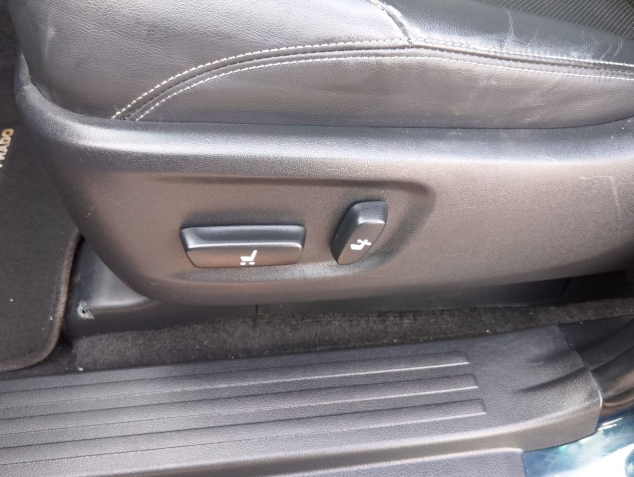 Toyota Prado Toyota prado 2018Model 2.8 Diesel Engine Colour blue Full option push start Transmission Automatic I