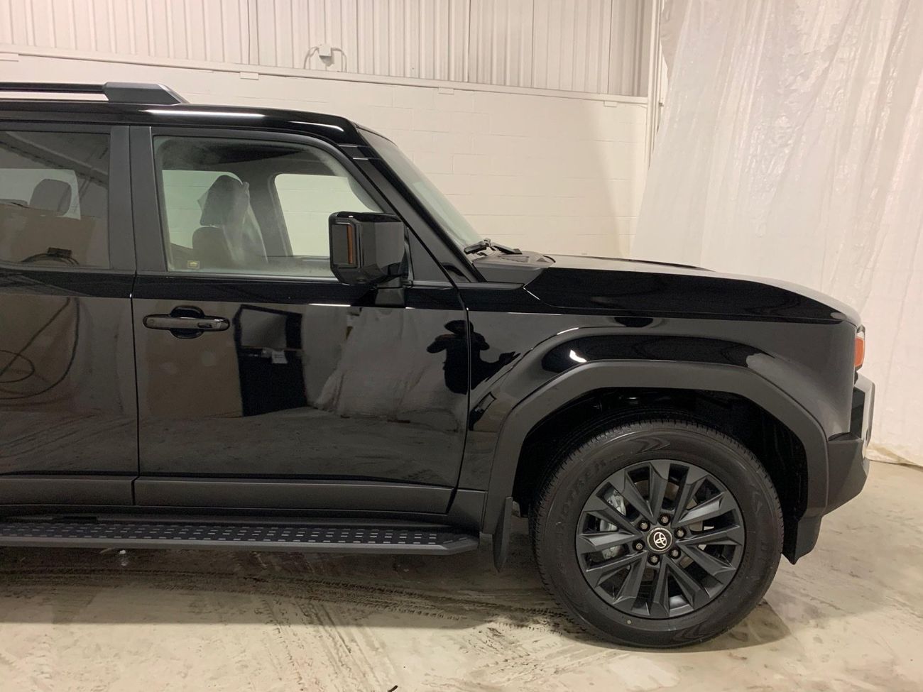 تويوتا برادو 26/26 PREMIUM HYBRID MAX