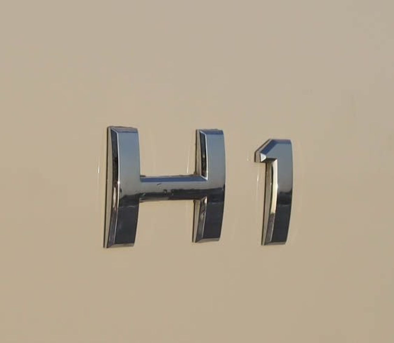 هيونداي H-1 Hyundai H1 2.4L VAN RWD 2020 GCC accident-free, in excellent condition, 820 P.M