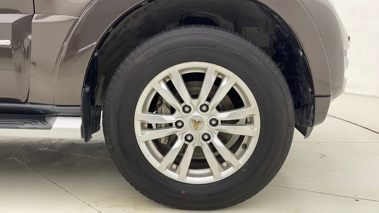 ميتسوبيشي باجيرو 2020 GLS HIGHLINE | AED 1067/Month | 0 DP | 30 Day Return | Warranty | Service History