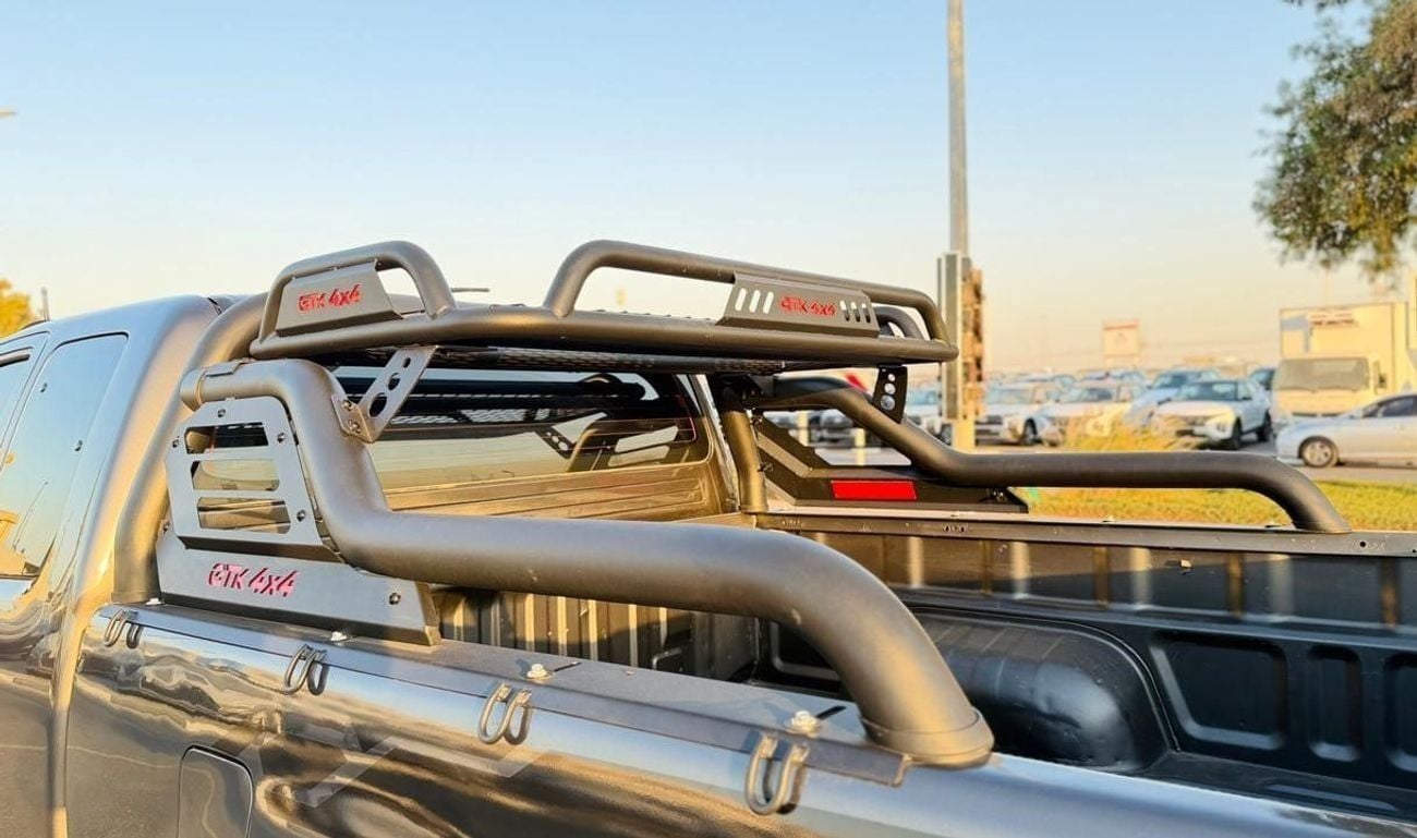 تويوتا هيلوكس -