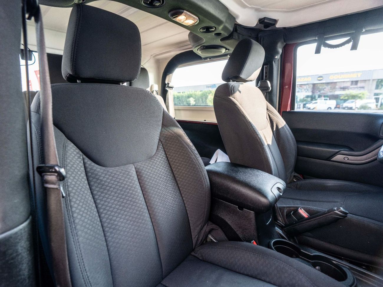 Jeep Wrangler Sport 3.6L M/T