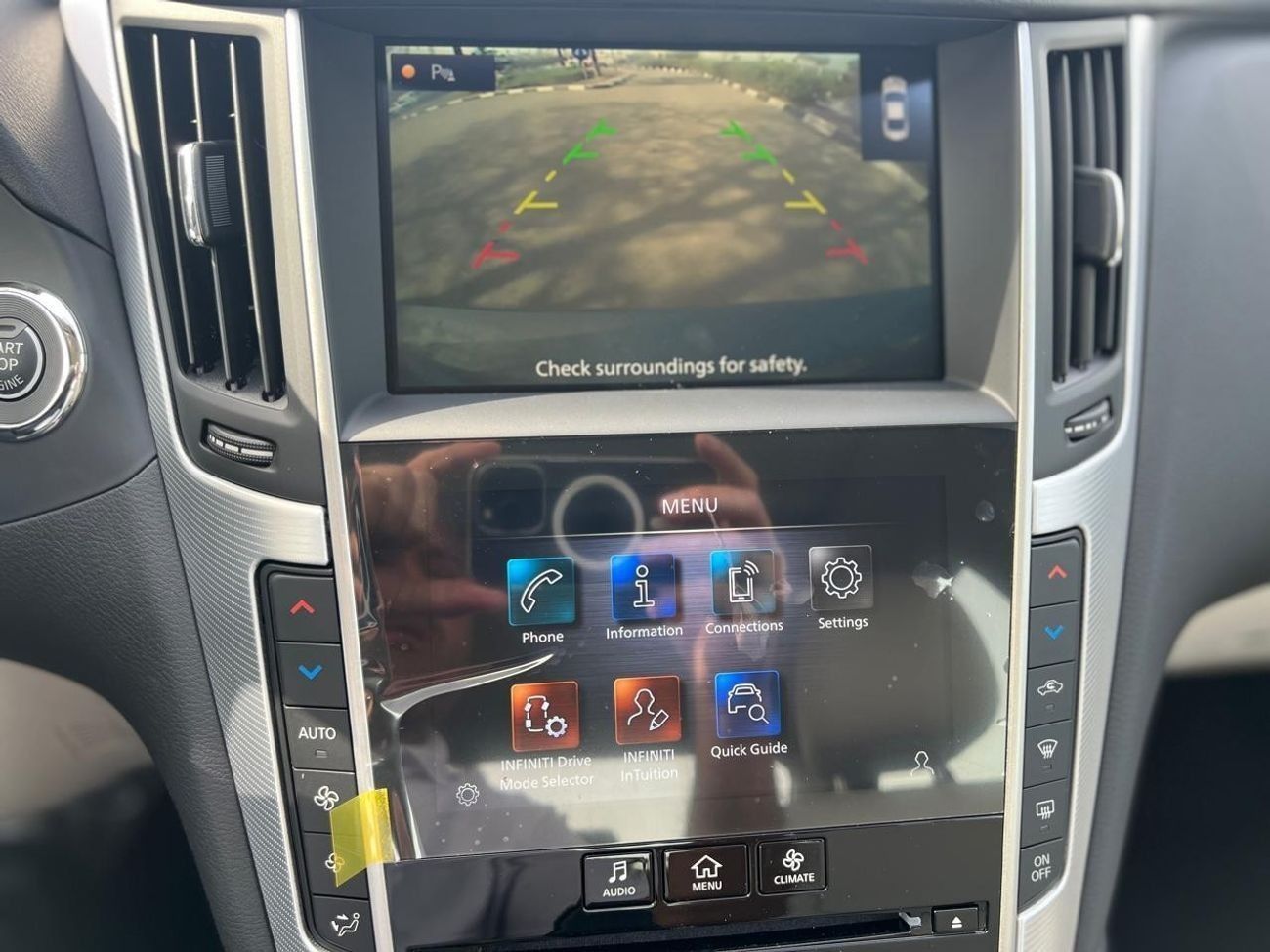 Infiniti Q50 Luxe 3.0L