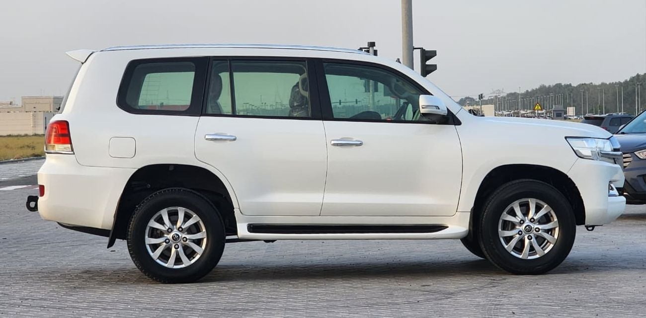 Toyota Land Cruiser GXR V6