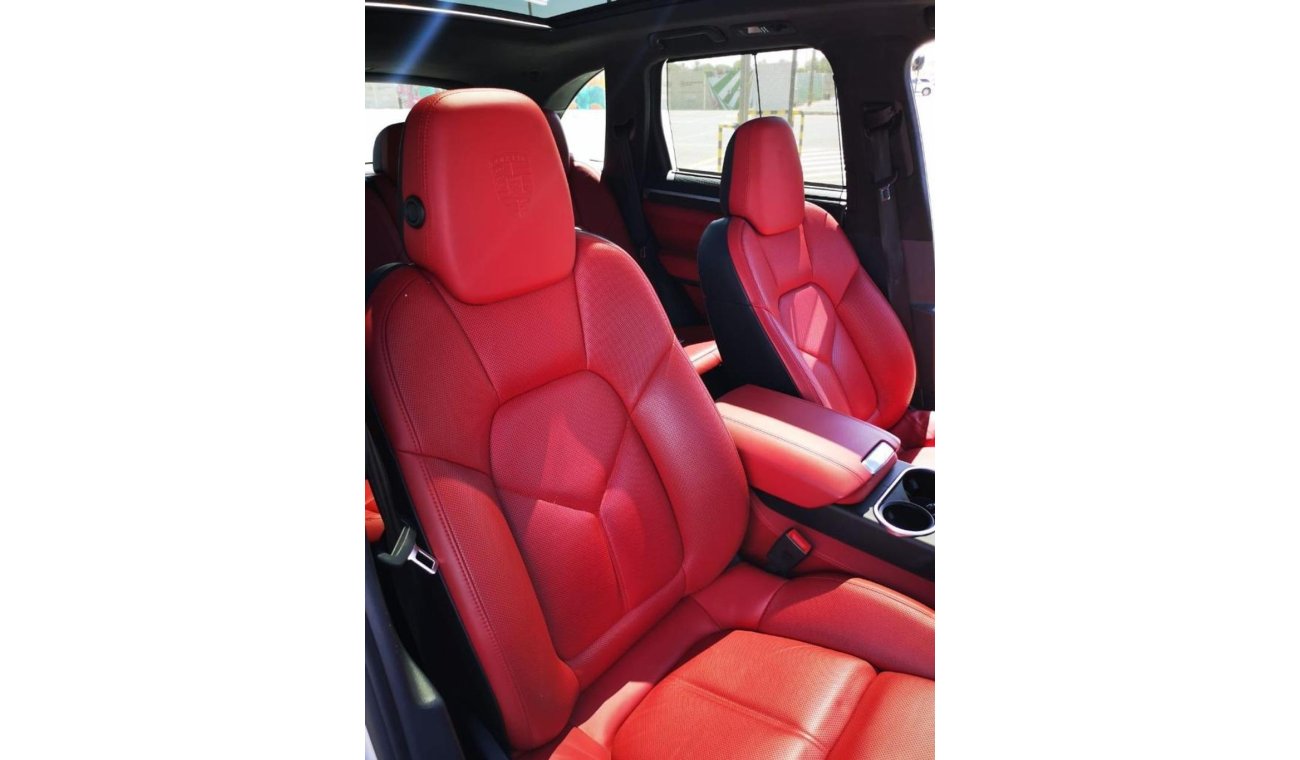 Porsche Cayenne GTS V8 2014 GCC