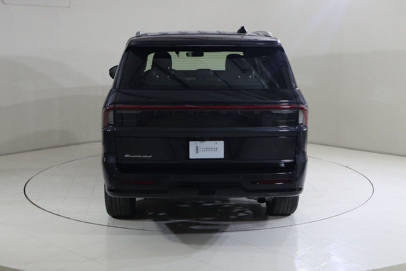Lincoln Navigator PRESIDENTIAL N1925 / FREE INSURANCE + REGISTRATION / AL TAYER MOTORS AL QOUZ SHOWROOM