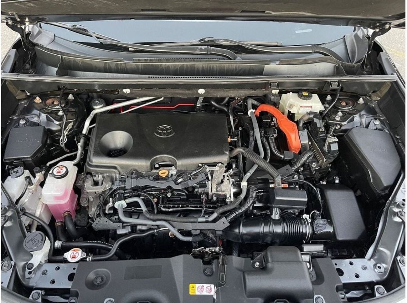 Toyota RAV4 XLE 2.5L 2020 TOYOTA RAV4 XLE HYBRID FULL OPTIONS IMPORTED FROM USA