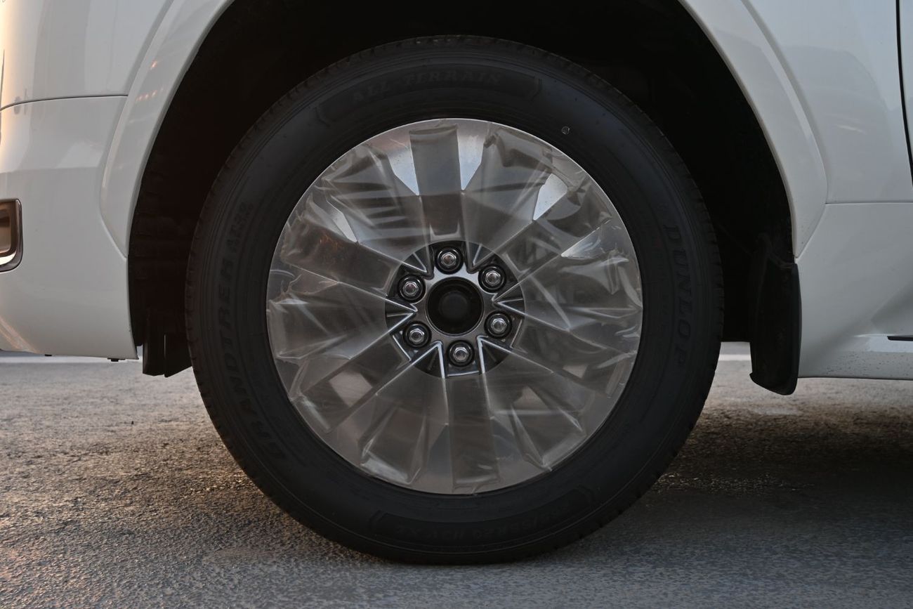 تويوتا لاند كروزر Toyota Land Cruiser VX 4.0L V6 Petrol, 4WD, Model 2024, Color White