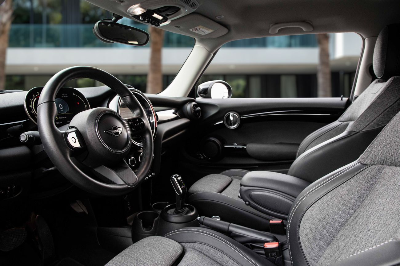 Mini Cooper Cooper | 1,606 P.M | 0% Downpayment | Perfect Condition!