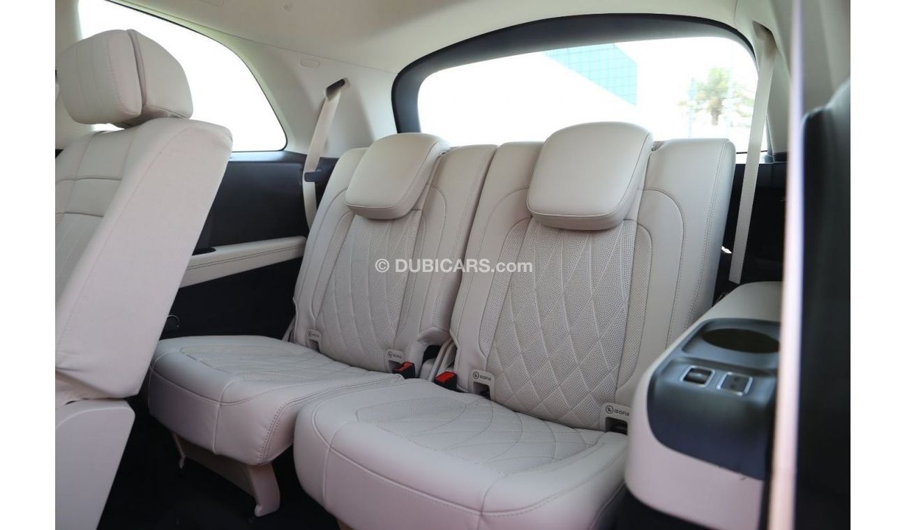 Mercedes-Benz GLS 63 AMG Night Package GCC 5 Years Warranty.Local Registration + 5%