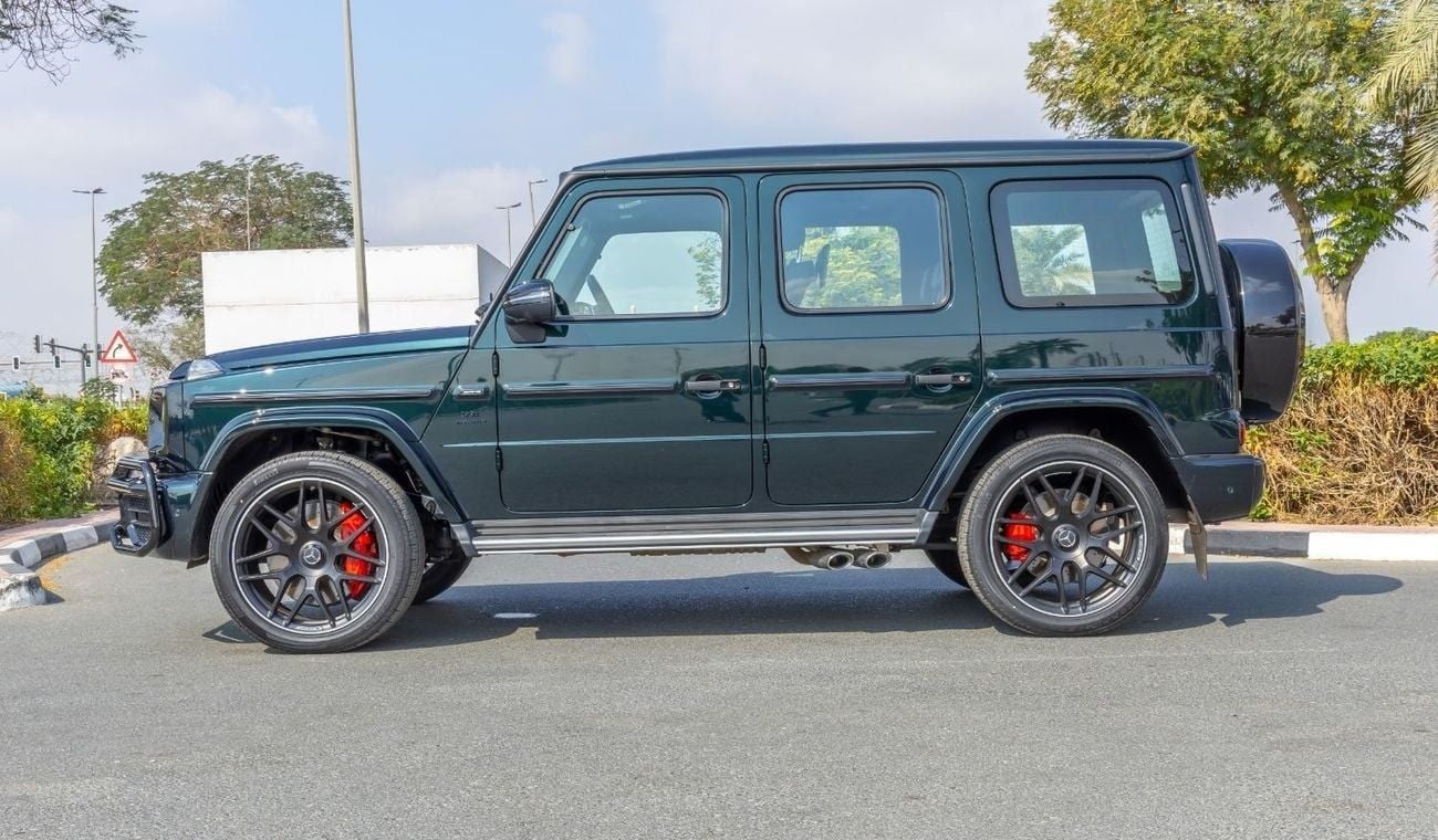 Mercedes-Benz G 63 AMG Mercedes G63 AMG - Special Color Emerald Green - Carbon Fiber - Rear Entertainment System - 2024
