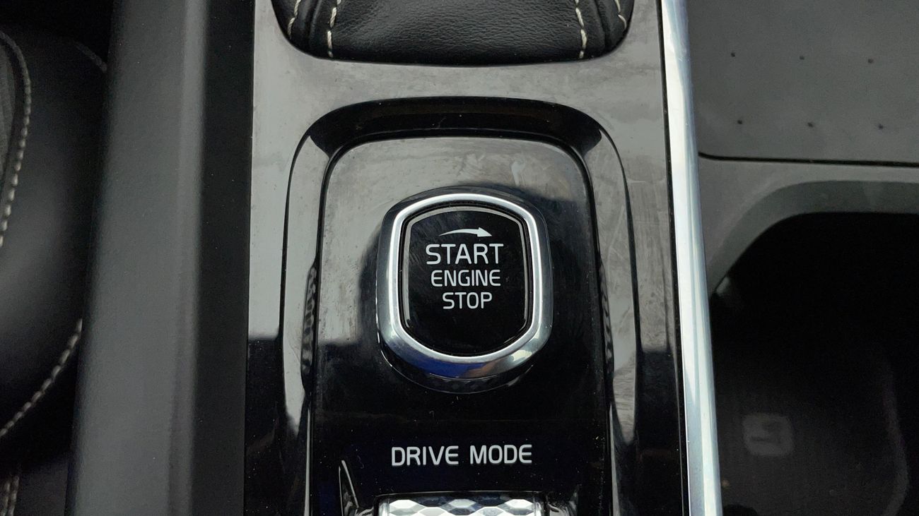 Volvo XC60 T5 R DESIGN 2 | Zero Down Payment | Home Test Drive