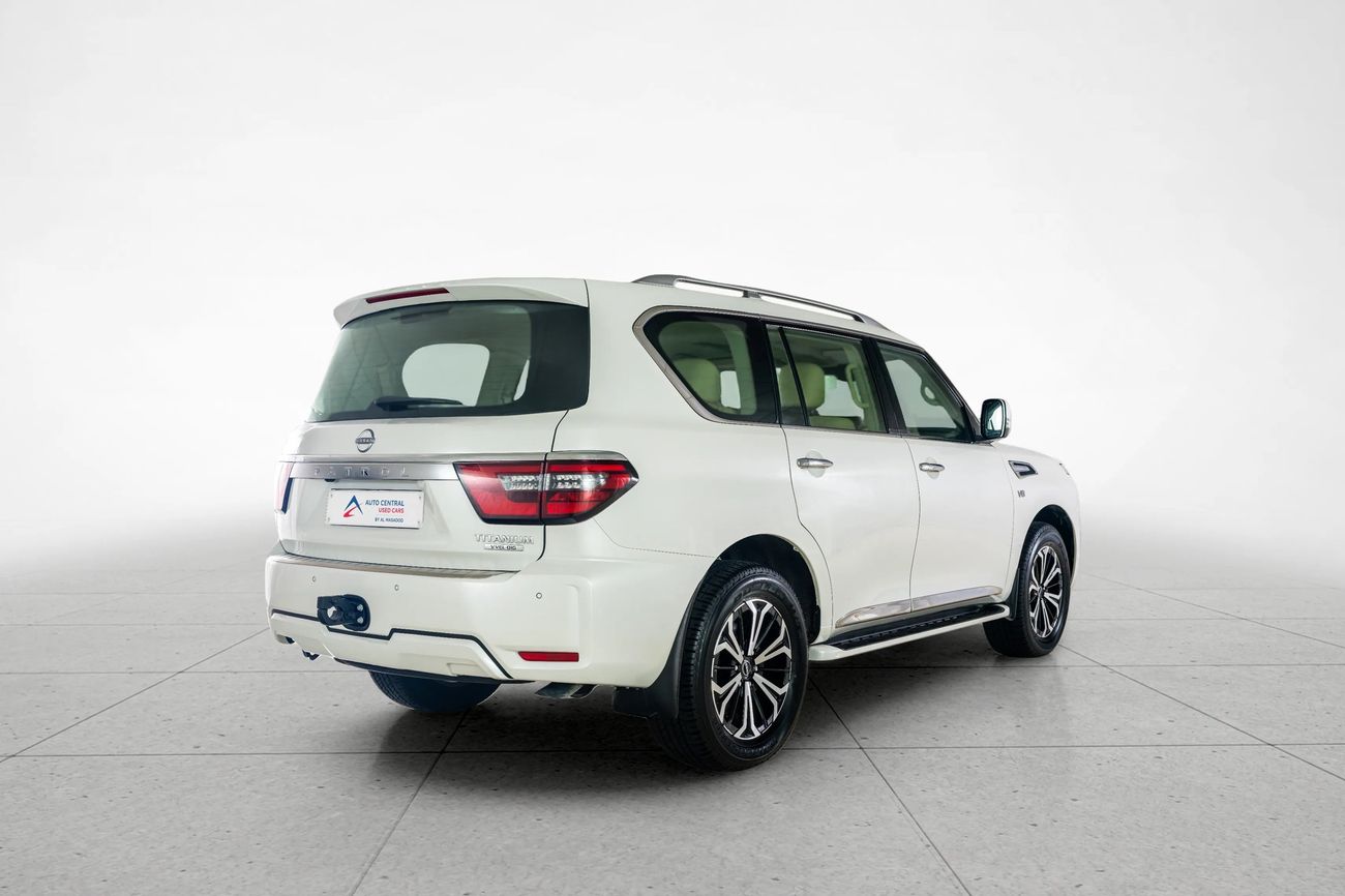 Nissan Patrol LE TITANIUM 5.6