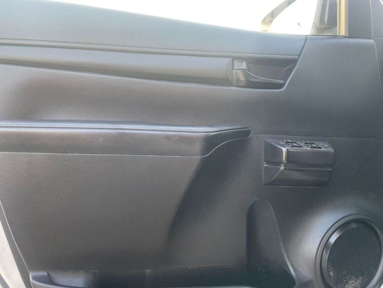 Toyota Hilux 2020 Toyota Hilux 2.7L V4 - AWD 4x4 - Patrol Automatic - Windows Auto -