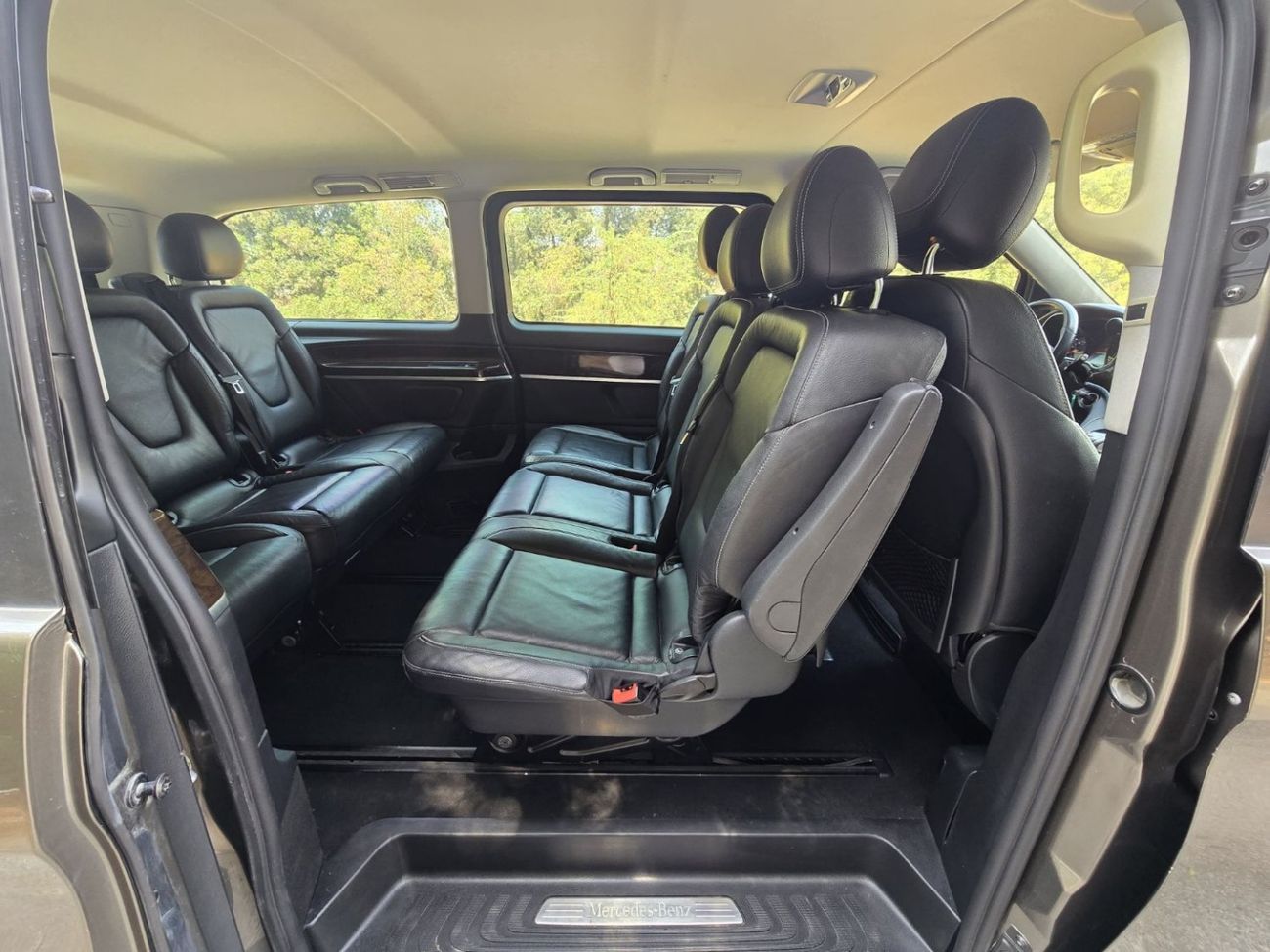 Mercedes-Benz V 250 Std 2.1L MERCEDES V-250 2017 GCC FULL OPITION // PERFECT CONDITION