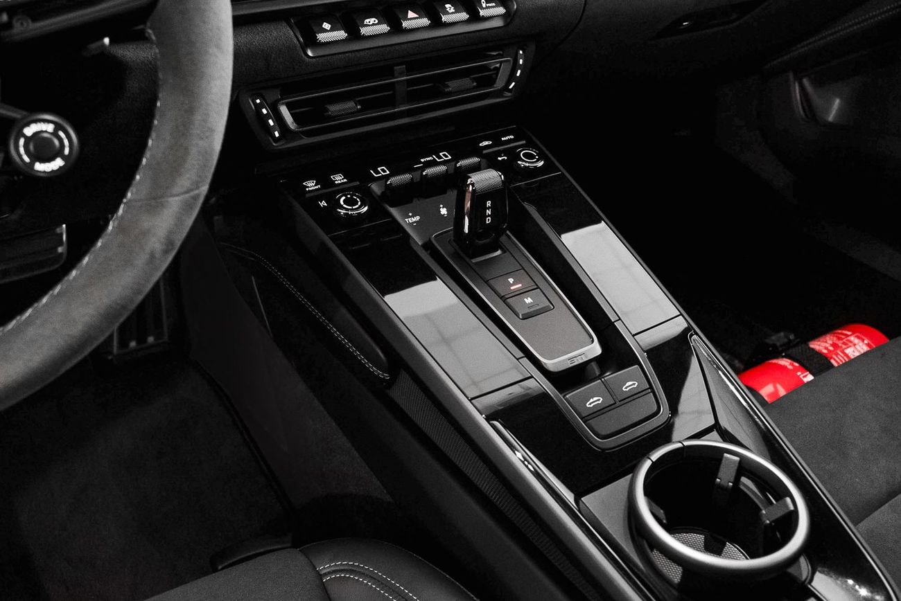 Porsche 911 Targa 4GTS 3.0L (450 HP)