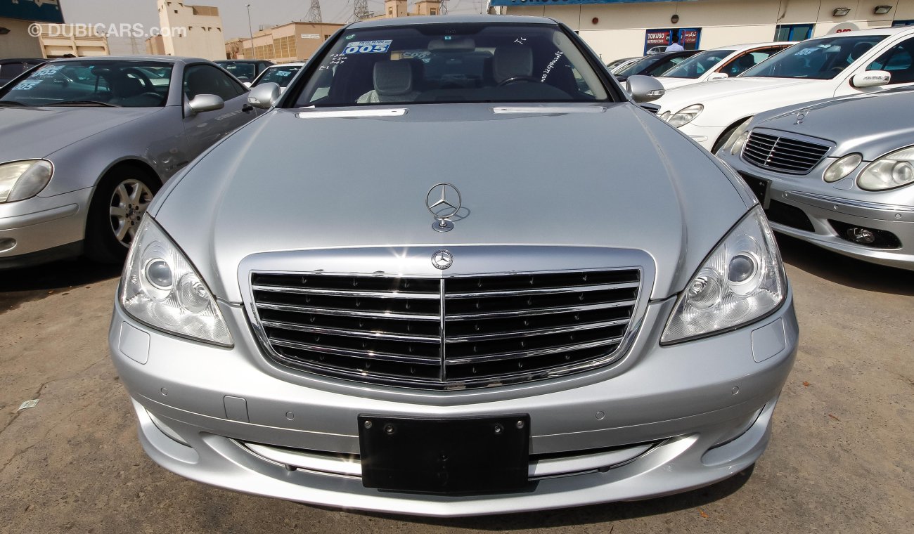 مرسيدس بنز S 550