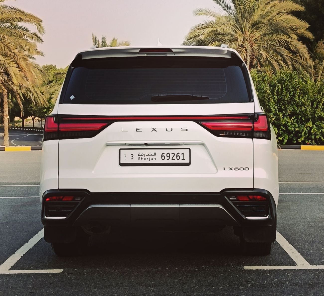 لكزس LX 600 PRESTIGE