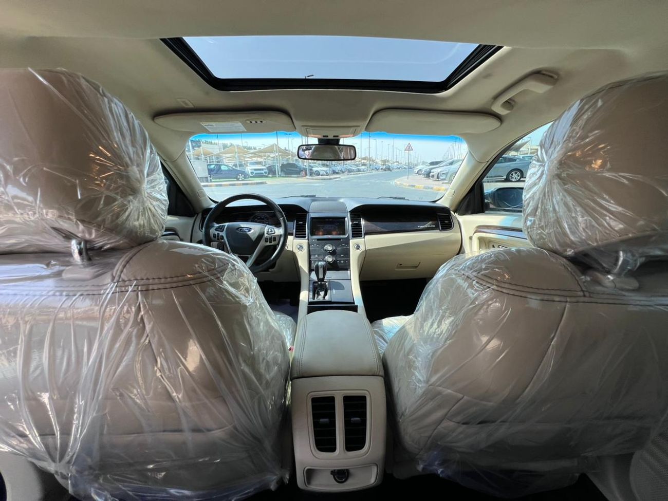 Ford Taurus VERY CLEAN CAR LOE MILEAGE