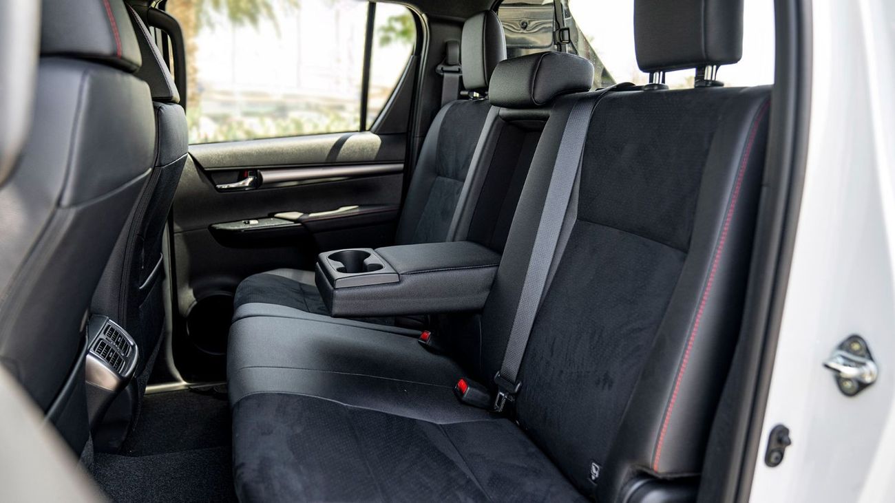 Toyota Hilux GR Sport 2.8L DSL AT 2024YM