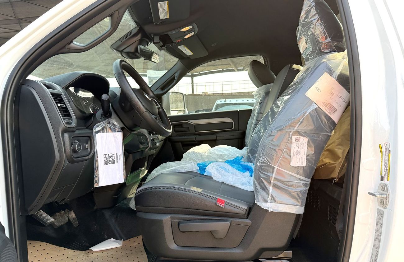 رام 5500 2026 Tradesman 4x4 Reg Cab Heavy Duty