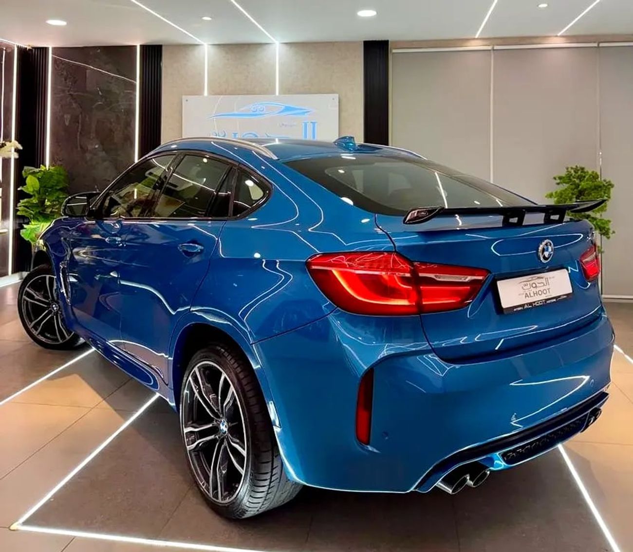 BMW X6 BEST X6M V8 // RADAR // NIGHT VISION // STAR ROOF TOP RANGE // ACCIDENT FREE // GCC // LOW MILES