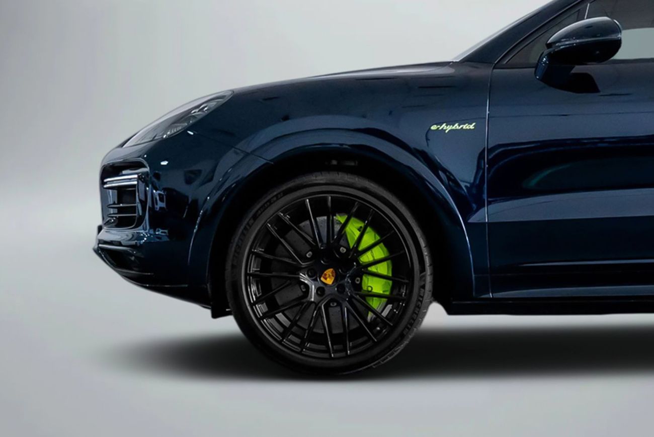 Porsche Cayenne Turbo S E-Hybrid 4.0L (670 HP)