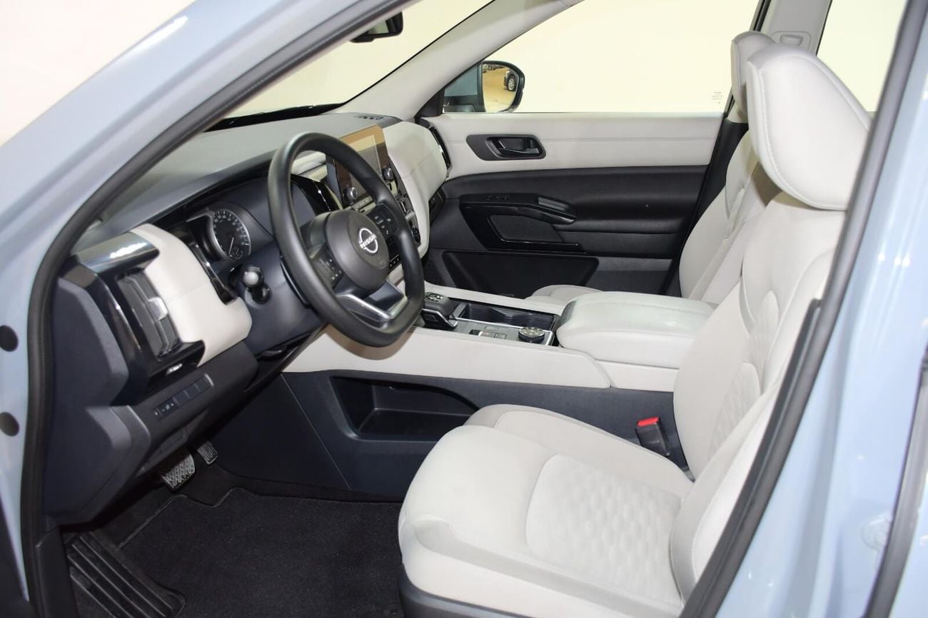Nissan Pathfinder S 2.0